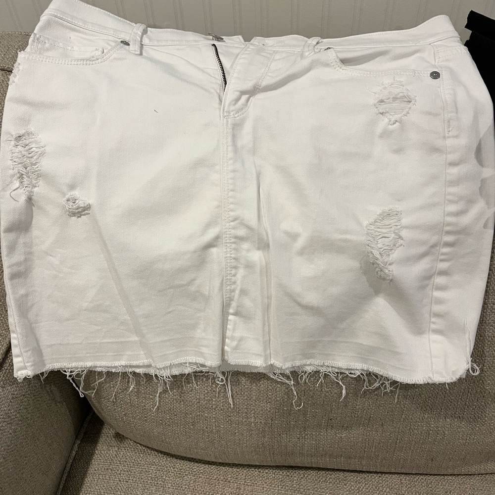 Ann Taylor LOFT White Denim Skirt